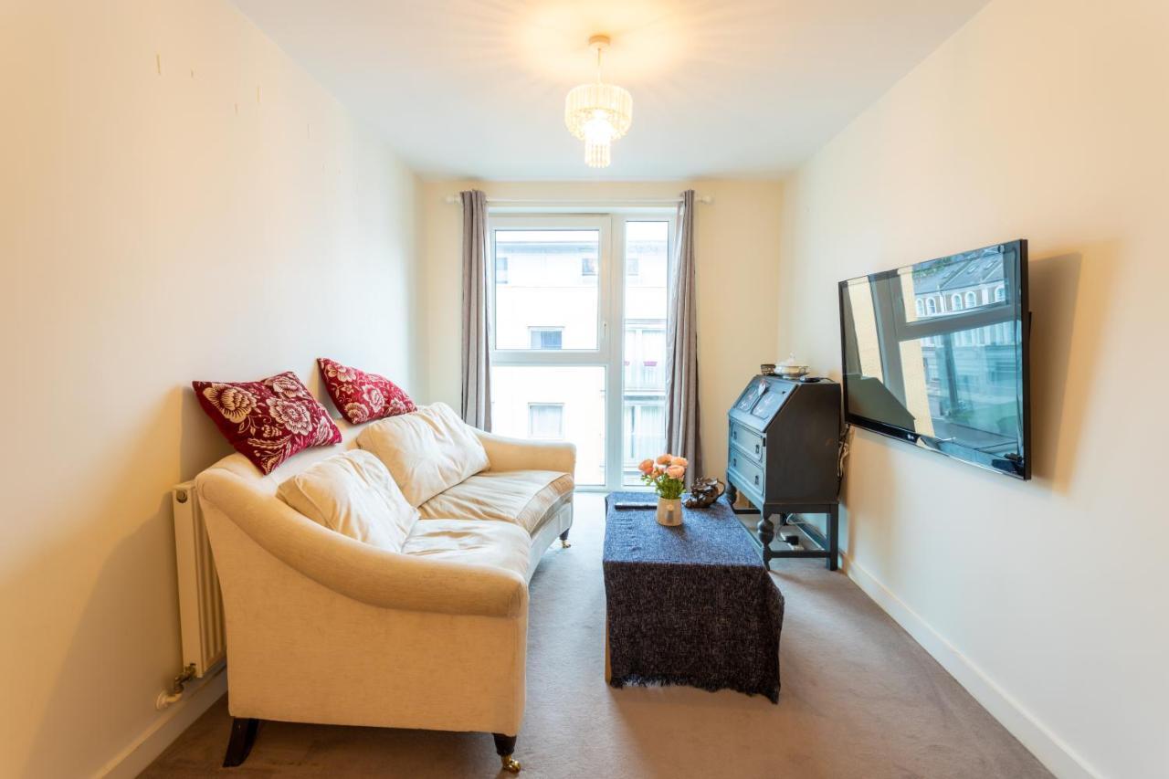 Amazing Modern 2 Bedroom Flat In Greenwich For 4 People ロンドン エクステリア 写真